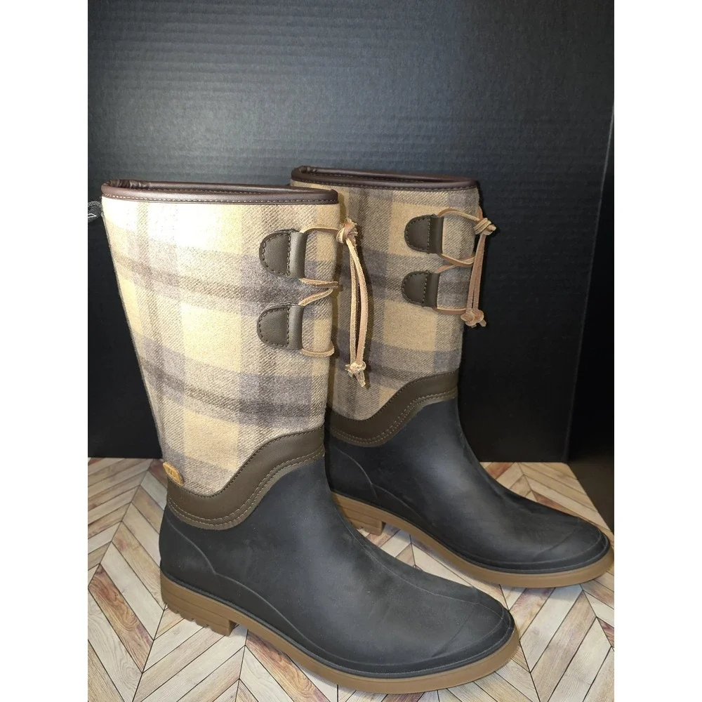 Kamik Alpine Waterproof Winter Snow Boots Unisex Women's 10 /Men's 8.5 Plaid